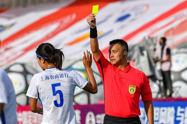 意甲-劳塔罗连场破门 巴雷拉传射 国际米兰2-0胜